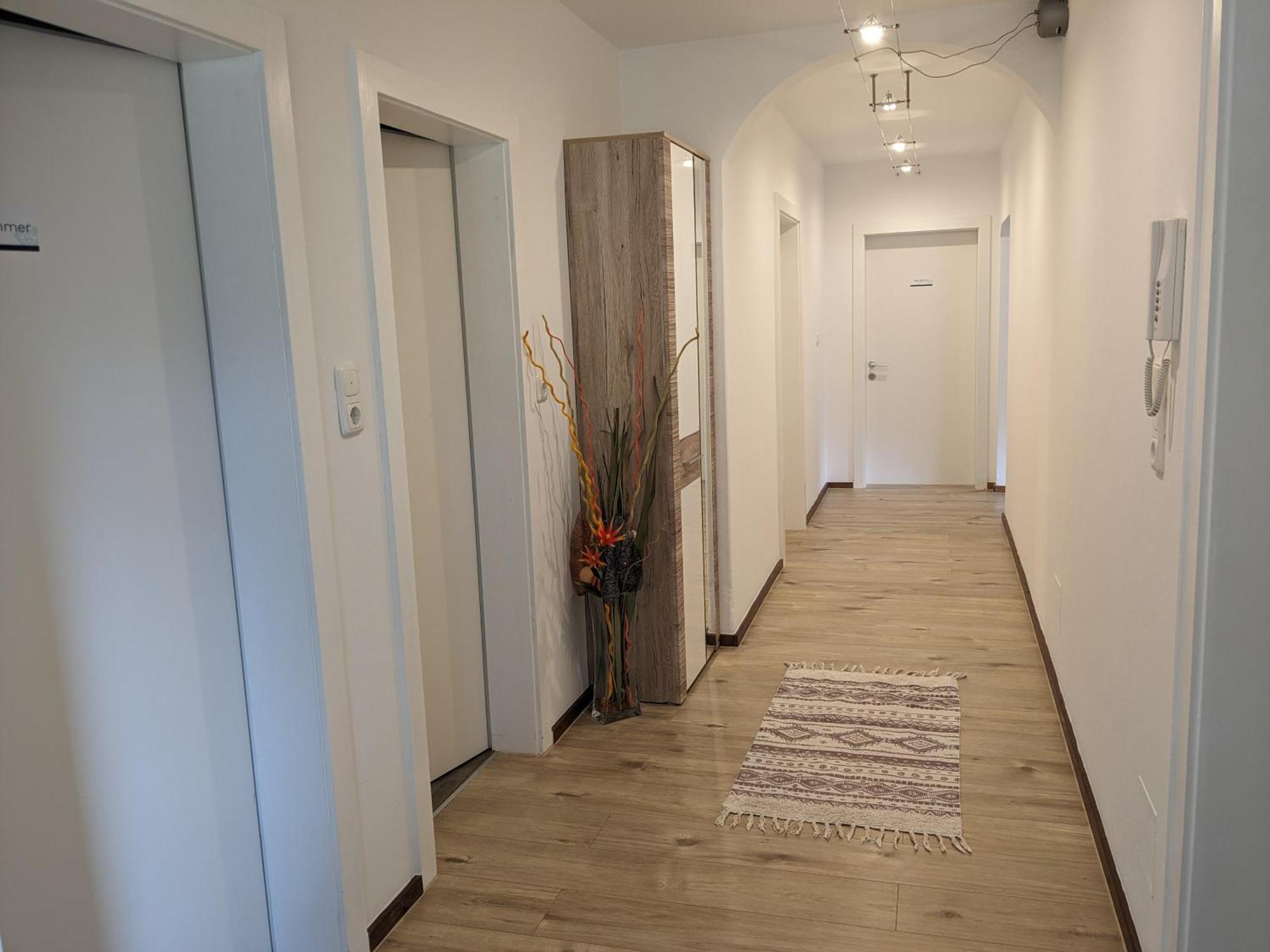 Haus Biechl Mit Blick Auf Burg Hohenwerfen Apartment *
